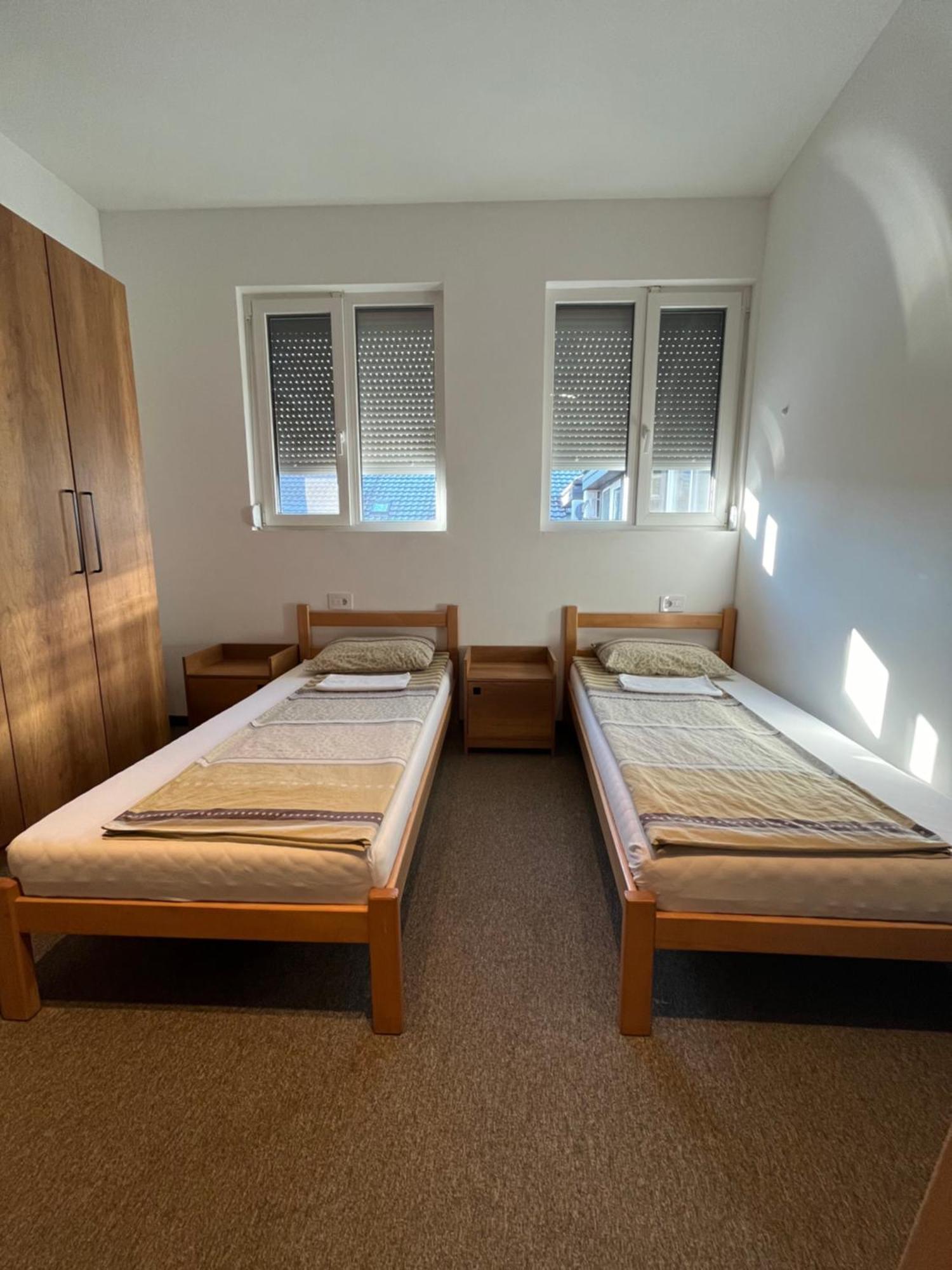 Hostel Terasa Nowy Sad Zewnętrze zdjęcie
