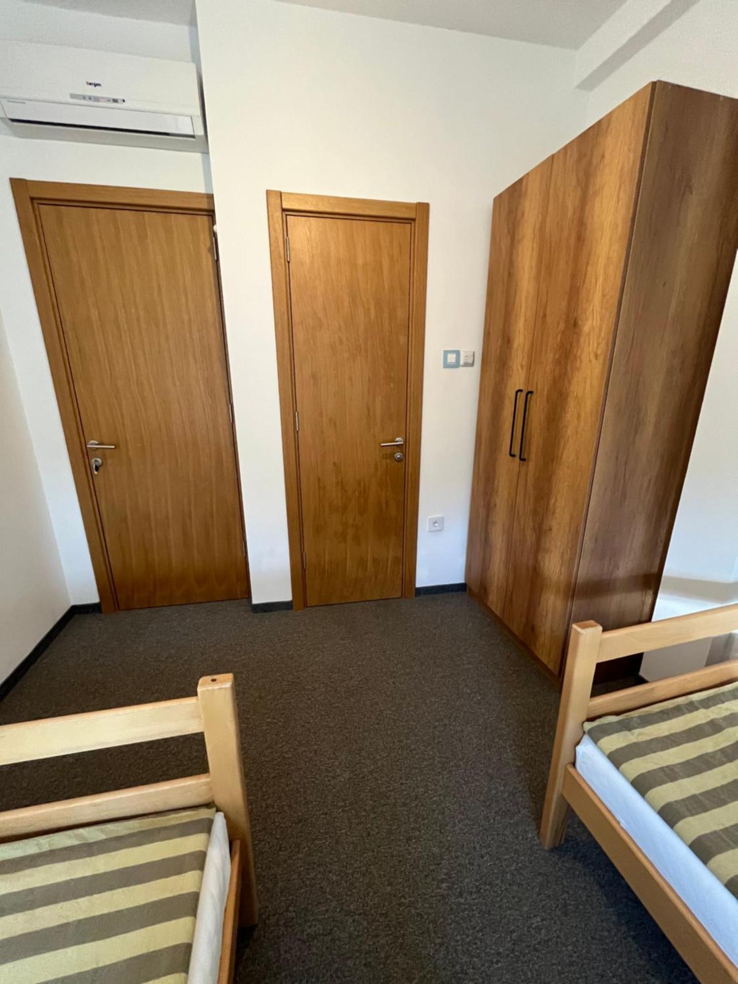 Hostel Terasa Nowy Sad Zewnętrze zdjęcie