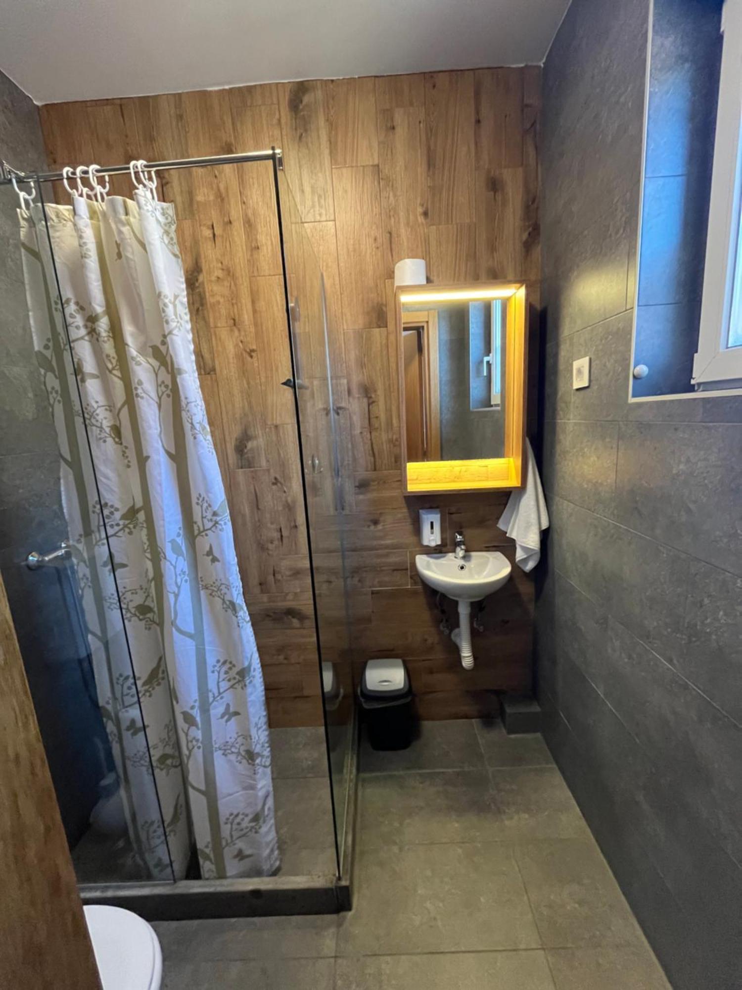 Hostel Terasa Nowy Sad Zewnętrze zdjęcie