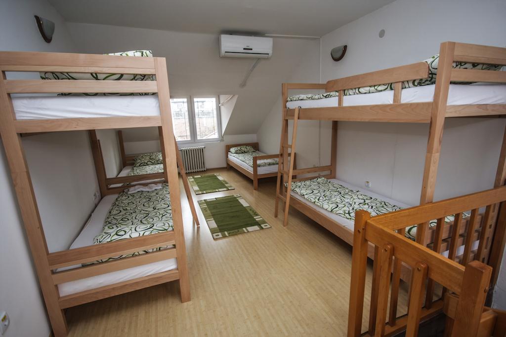 Hostel Terasa Nowy Sad Pokój zdjęcie