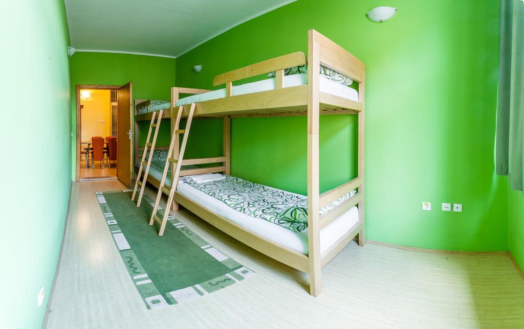 Hostel Terasa Nowy Sad Zewnętrze zdjęcie